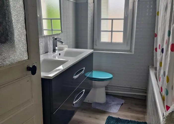 Charmante * Montfort-le-Gesnois